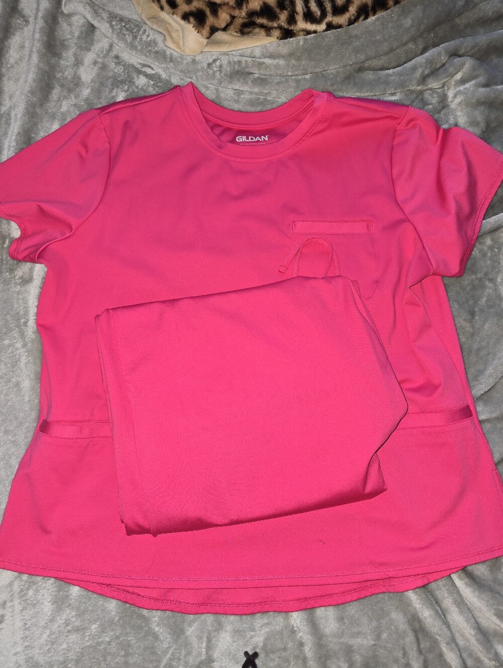 Gildan Womens Scrub Set Pink Wide Leg XL Both
